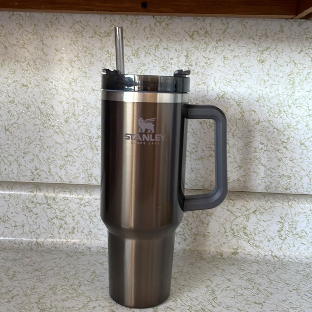 Brand New Stanley Adventure Quencher 40oz